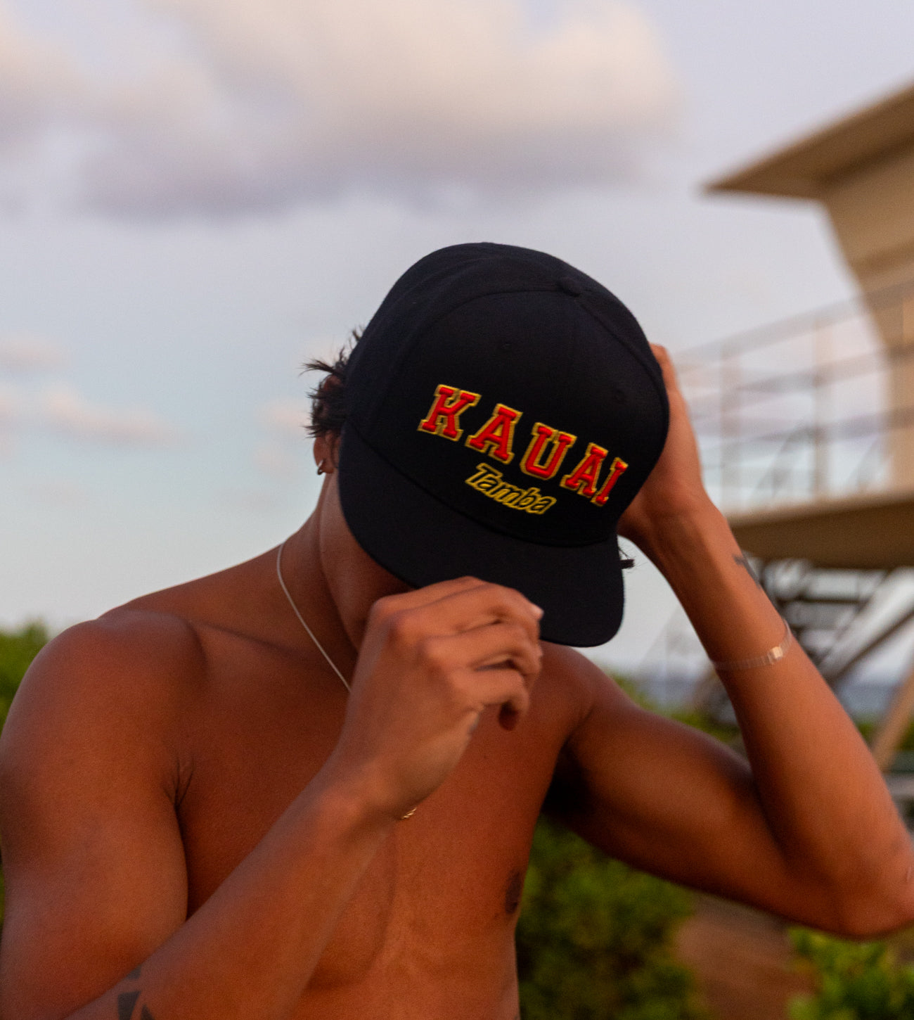KAUAI 3D Snapback Hat - Black/Yellow/Red