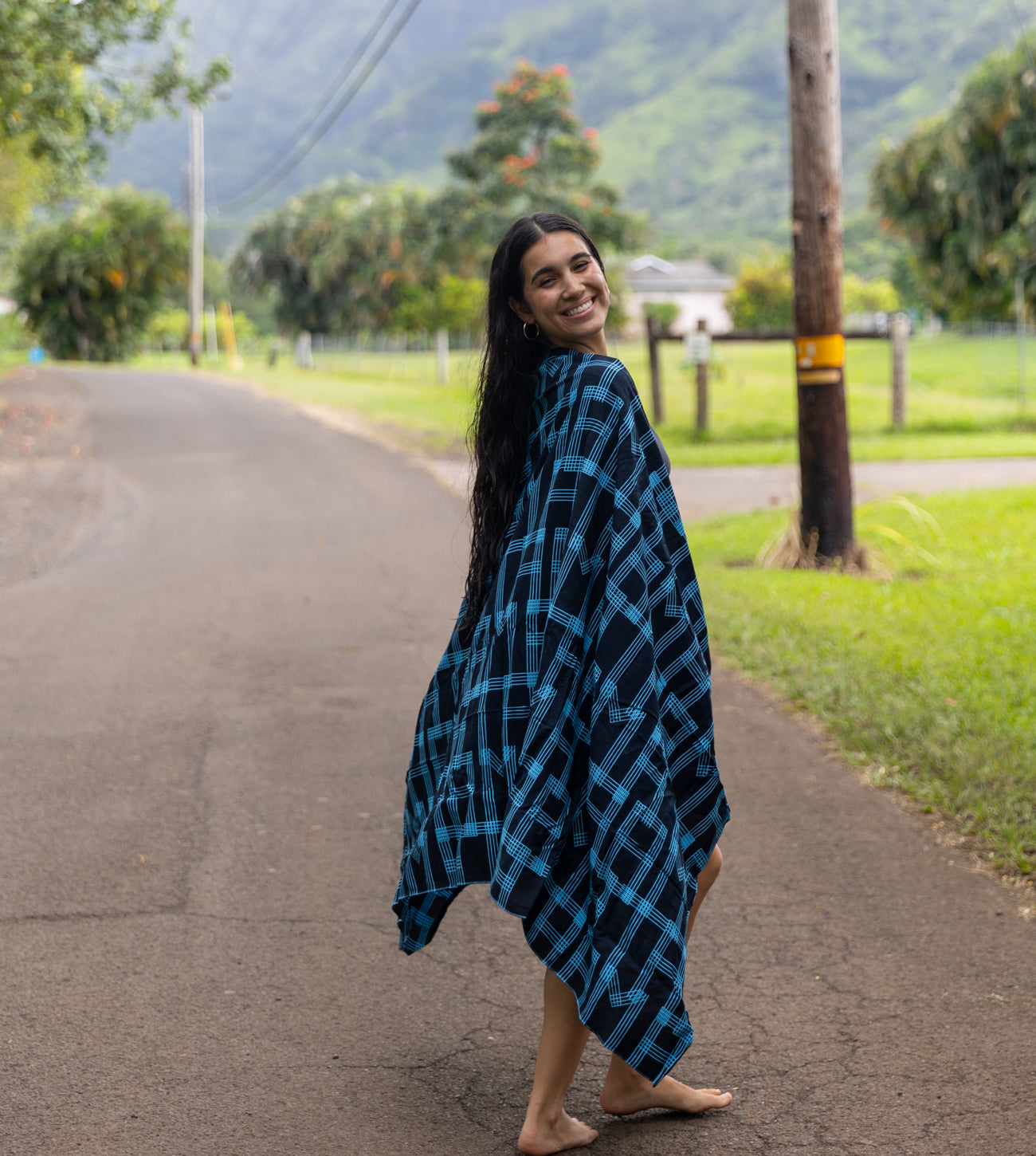 Titan Pareo/Sarong - Black/Blue